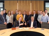Gemeente Almere en Fujitsu hernieuwen contract voor werkplekbeheer